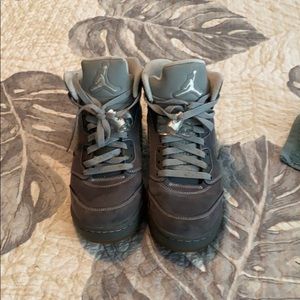 Wolf grey 5 Jordan’s
